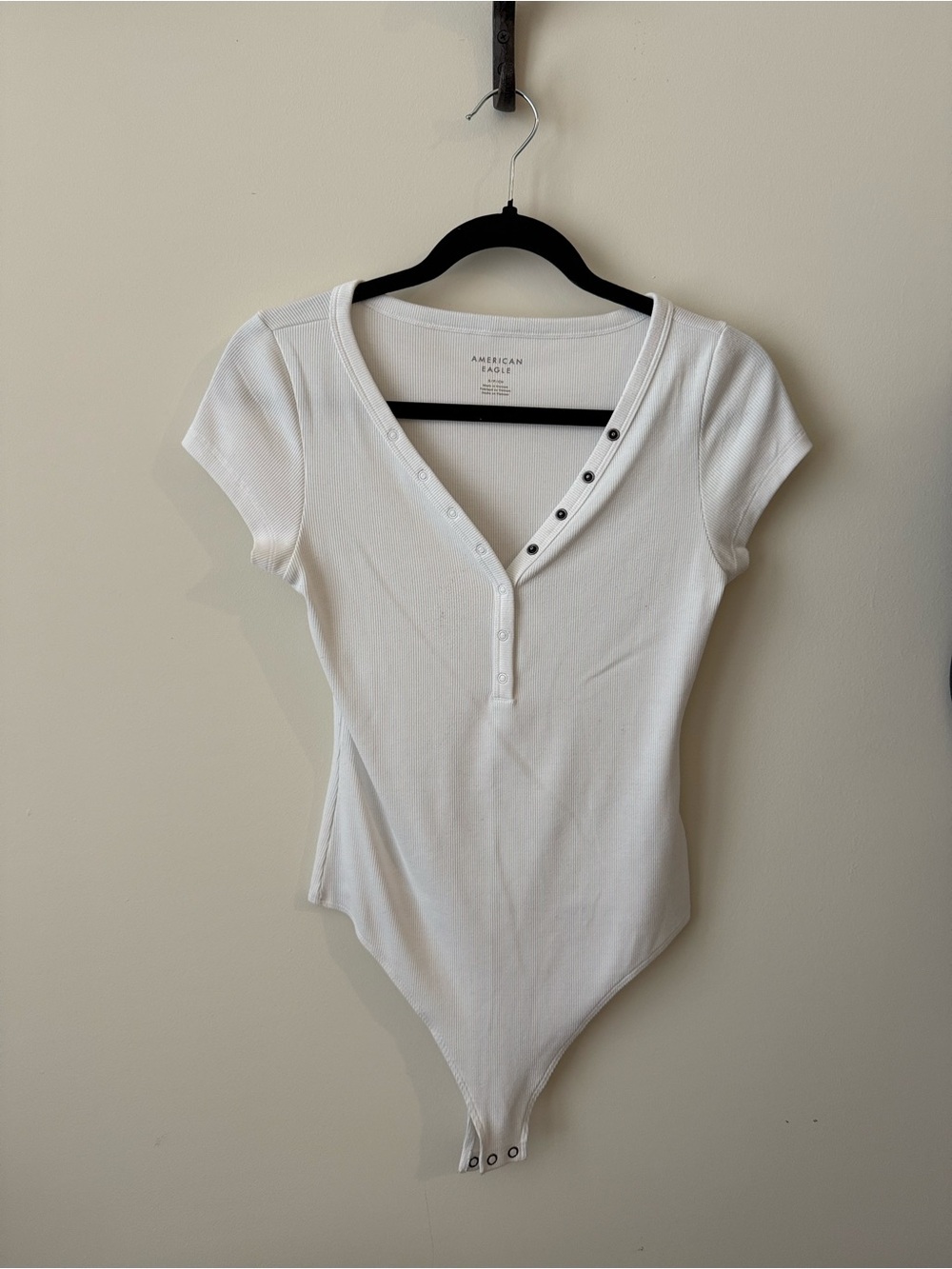 American Eagle Outfitters White Ribbed Short-Sleeve Henley Bodysuit